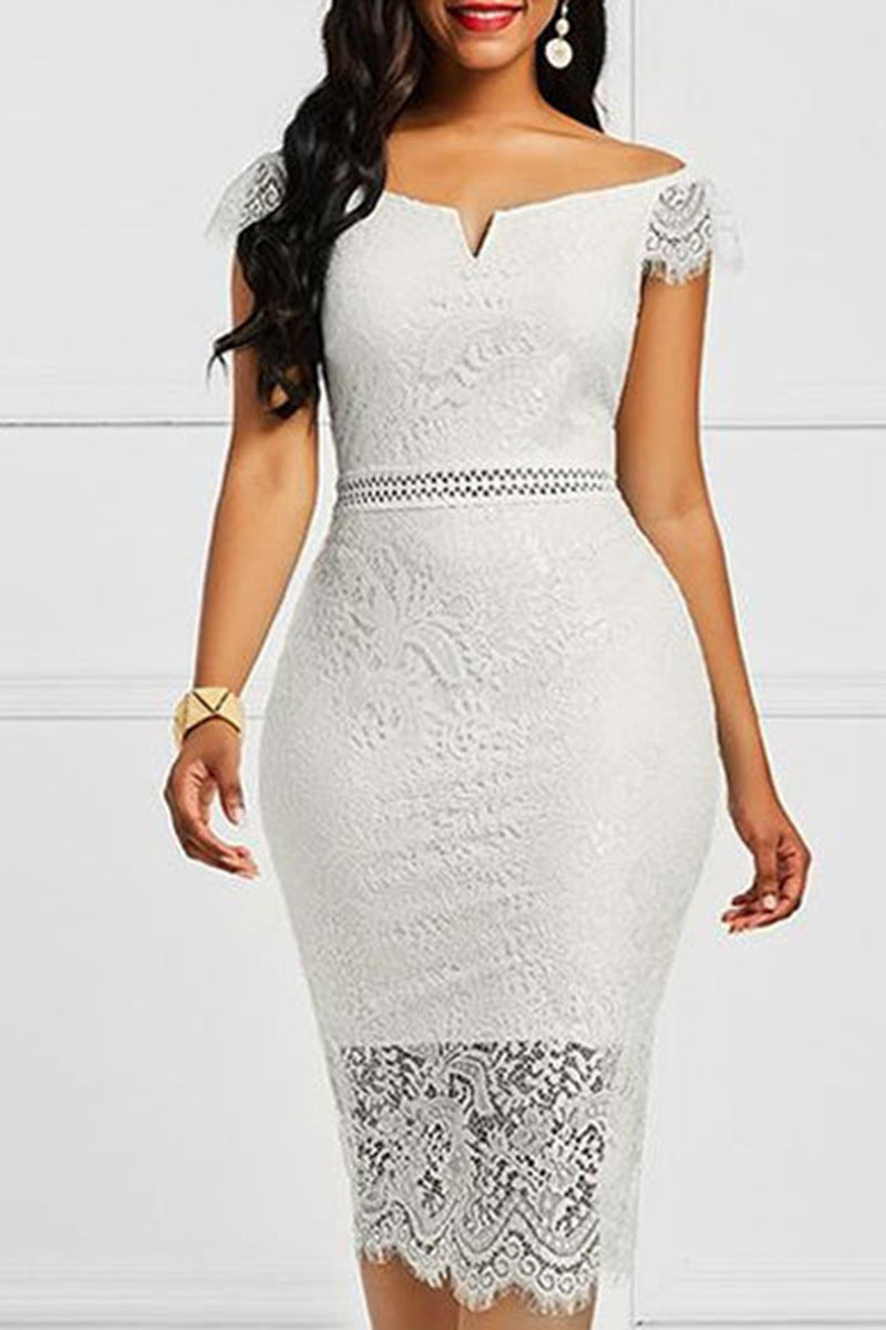 Vestido Ajustado de Encaje